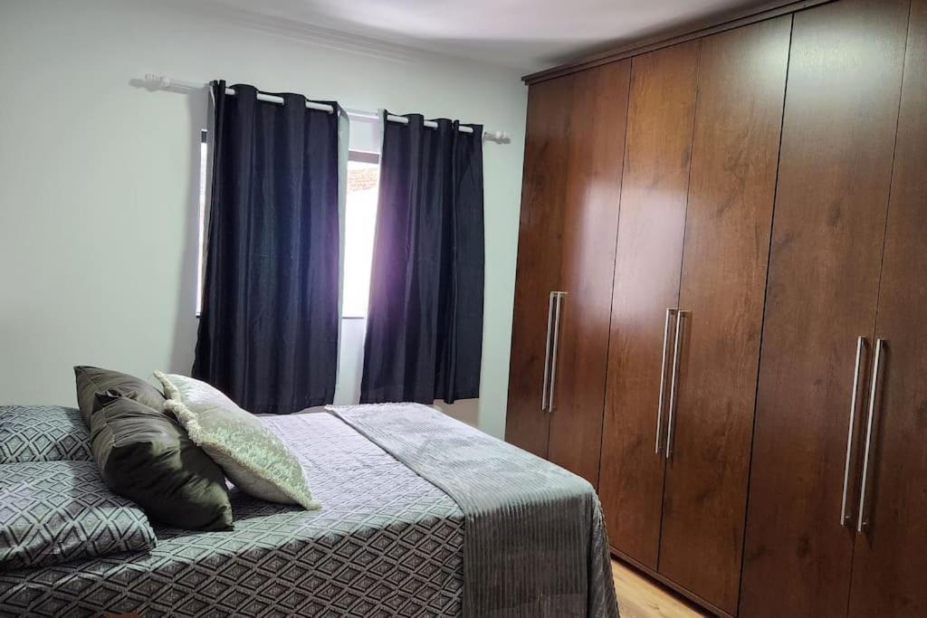 Poços de Caldas Casa Unica E Moderna Centroヴィラ エクステリア 写真