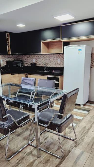 Poços de Caldas Casa Unica E Moderna Centroヴィラ エクステリア 写真