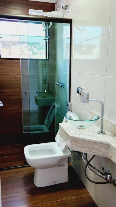Poços de Caldas Casa Unica E Moderna Centroヴィラ エクステリア 写真