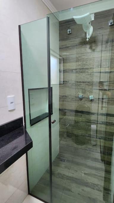 Poços de Caldas Casa Unica E Moderna Centroヴィラ エクステリア 写真
